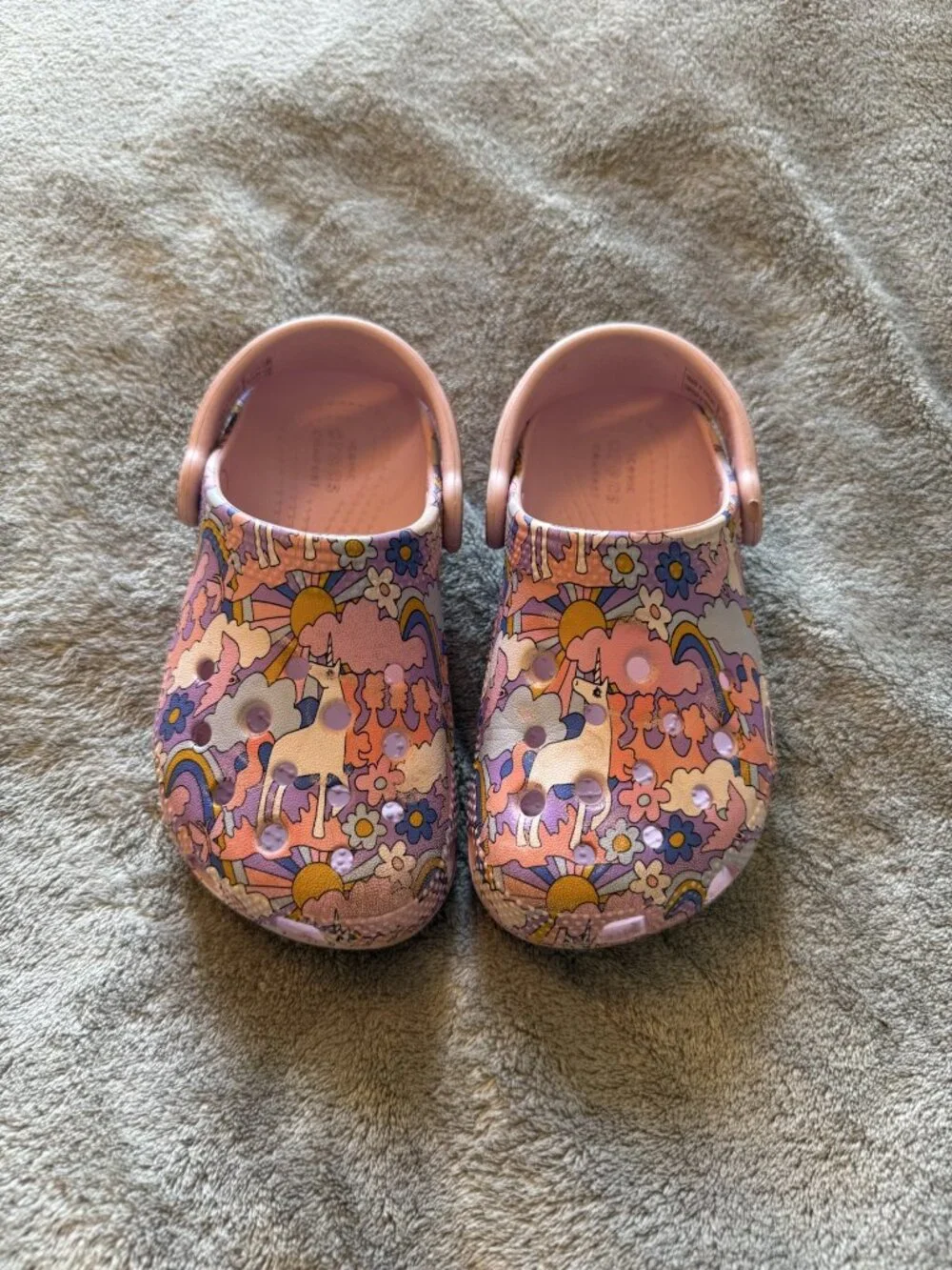 Crocs Classic Rainbow Unicorn Graphic Clog Kids C10 Pink